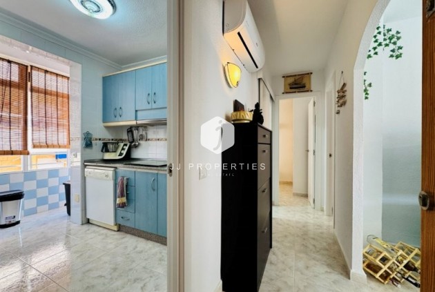 Aus zweiter Hand - Wohnung -
La Mata - Costa Blanca