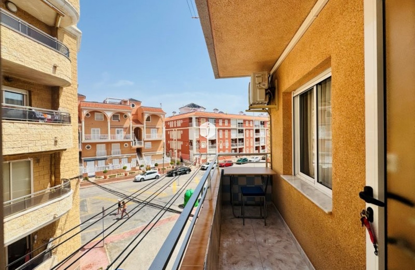 Aus zweiter Hand - Wohnung -
La Mata - Costa Blanca