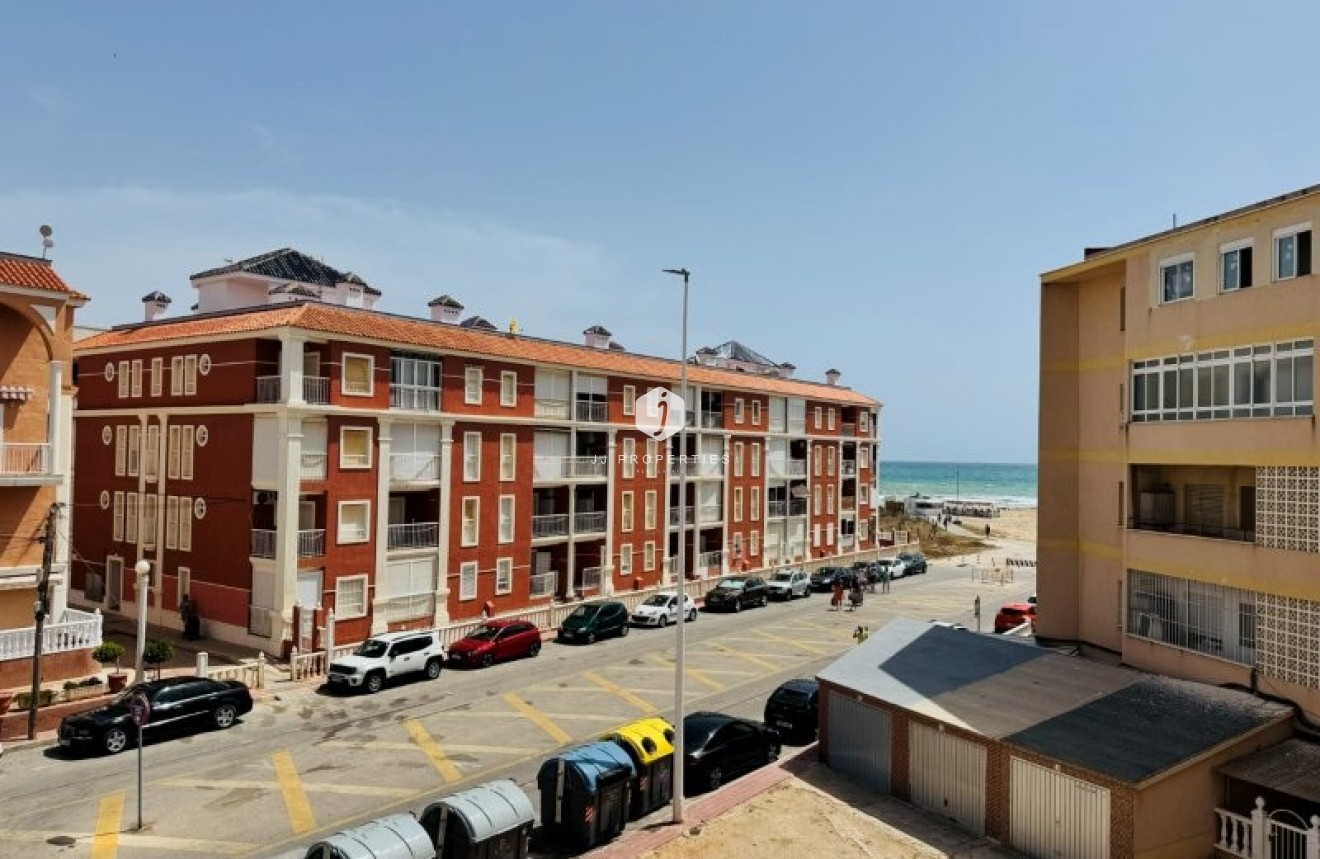 Aus zweiter Hand - Wohnung -
La Mata - Costa Blanca