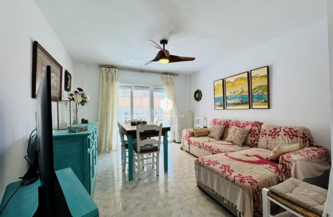 Aus zweiter Hand - Wohnung -
La Mata - Costa Blanca