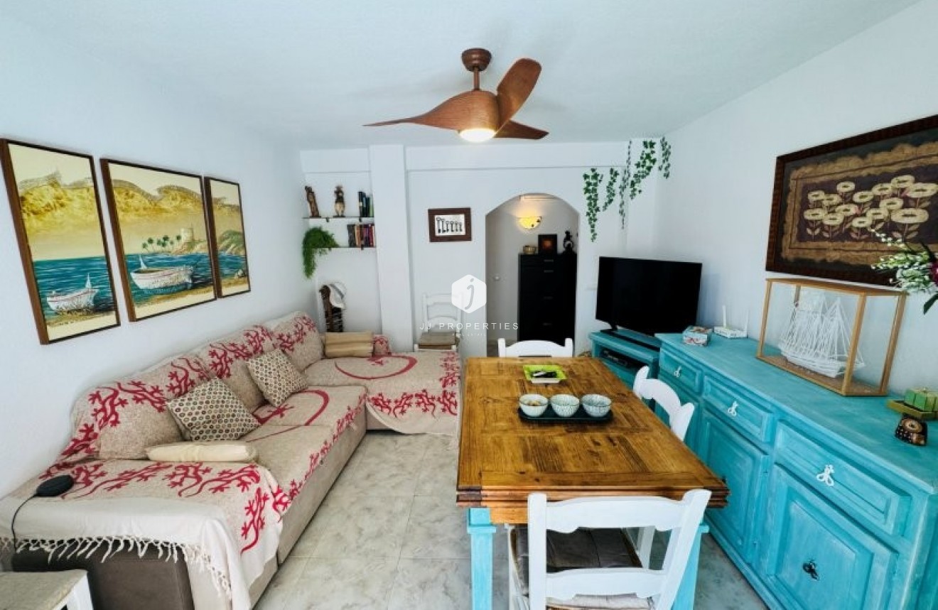 Aus zweiter Hand - Wohnung -
La Mata - Costa Blanca
