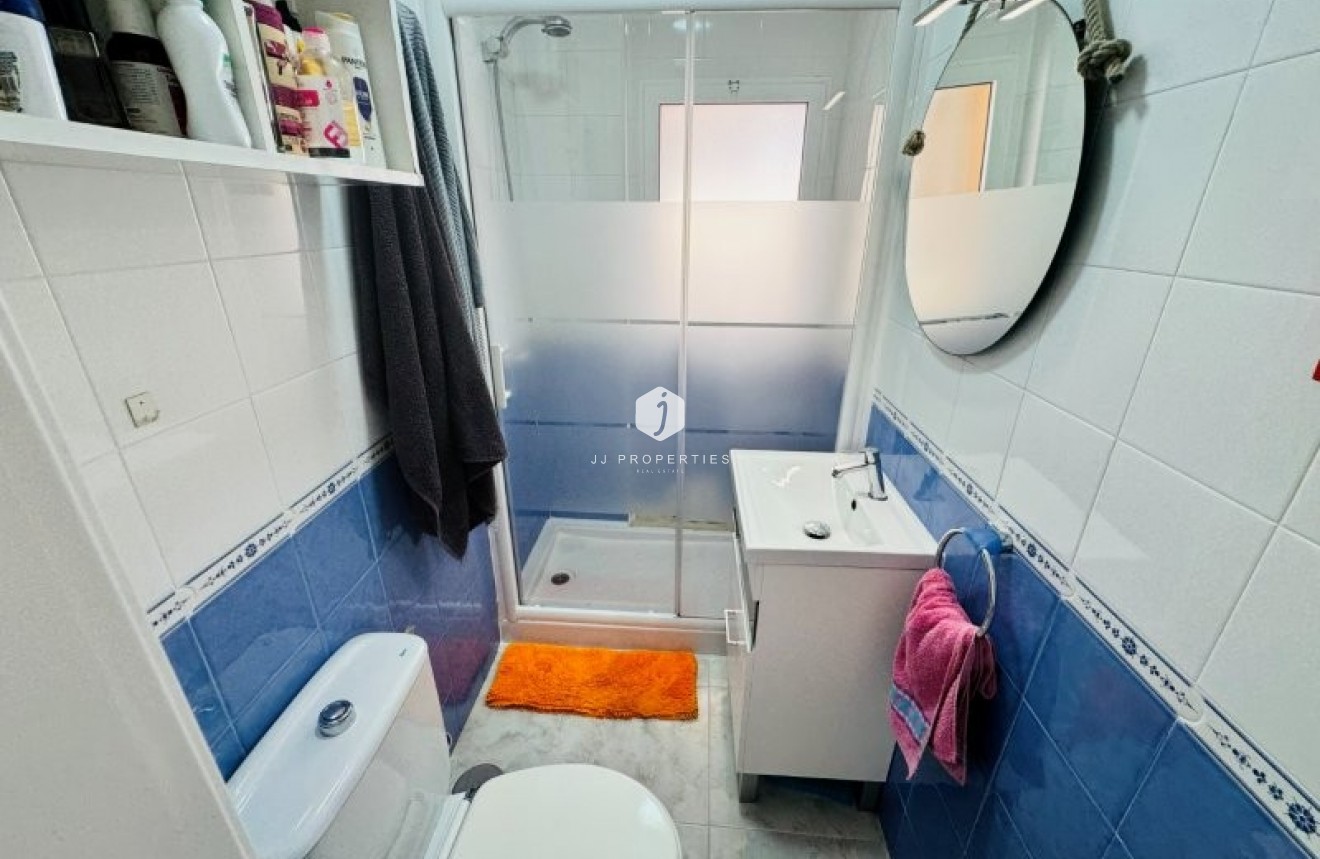 Aus zweiter Hand - Wohnung -
La Mata - Costa Blanca