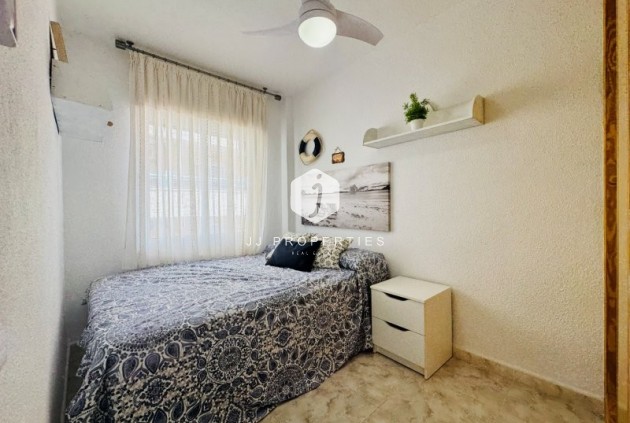 Aus zweiter Hand - Wohnung -
La Mata - Costa Blanca