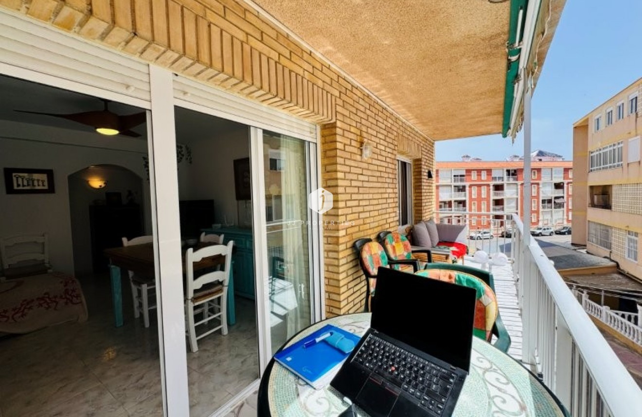 Aus zweiter Hand - Wohnung -
La Mata - Costa Blanca