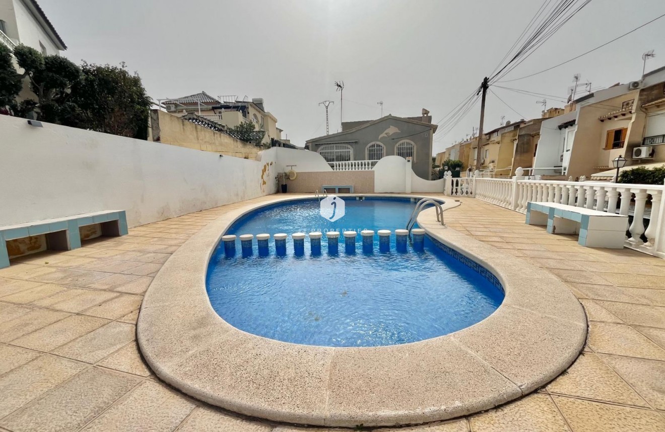 Aus zweiter Hand - Villa -
Torrevieja - Los Balcones - Los Altos del Edén