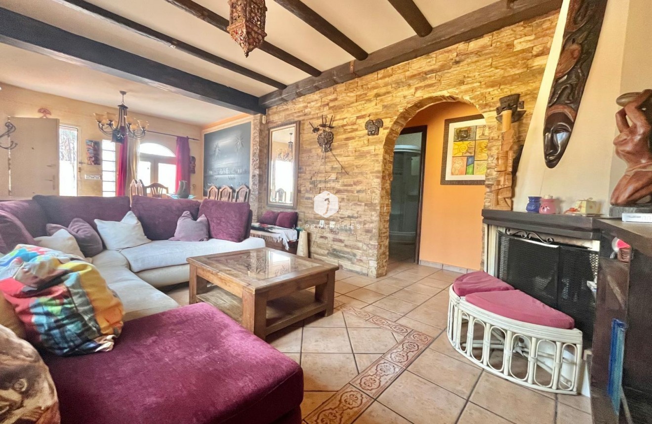 Aus zweiter Hand - Villa -
Torrevieja - Los Balcones - Los Altos del Edén