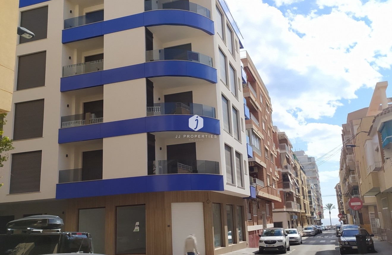 Z drugiej ręki - Mieszkanie w bloku -
Torrevieja - CENTRE PLAYA DEL CURA LAS PISCINAS