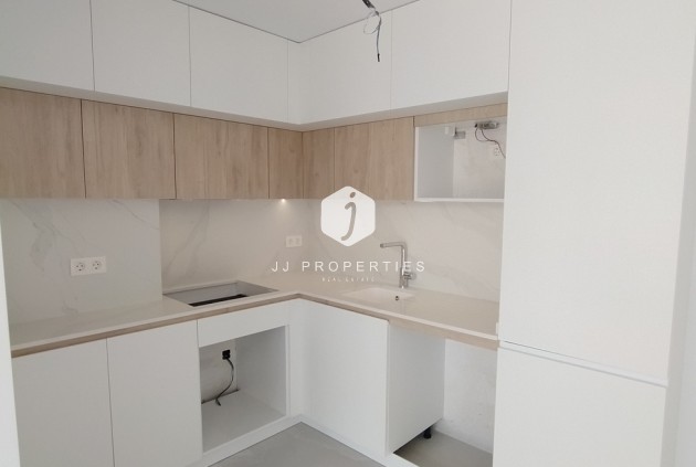 Z drugiej ręki - Mieszkanie w bloku -
Torrevieja - CENTRE PLAYA DEL CURA LAS PISCINAS