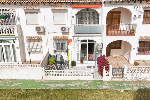 Segunda mano - Bungalow -
Torrevieja - Costa Blanca
