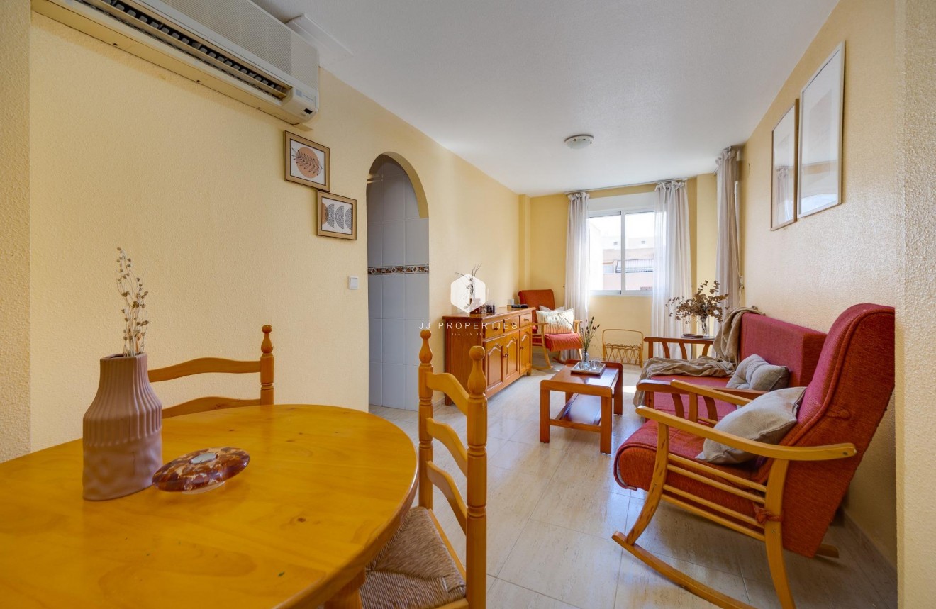 Tweedehands - Appartement / flat -
Torrevieja - Playa del Cura