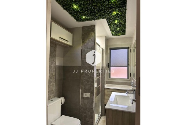 Tweedehands - Appartement / flat -
Torrevieja - Playa del Cura