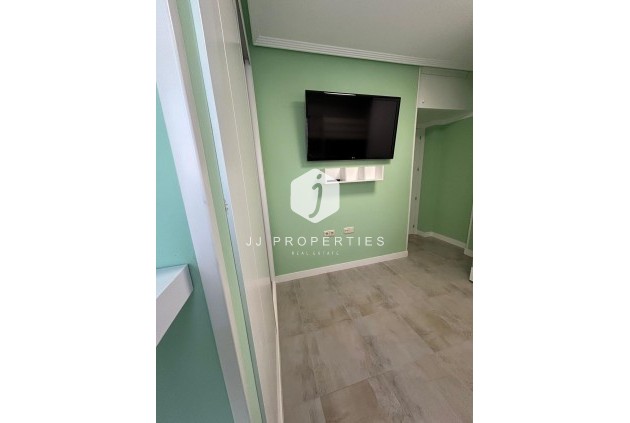 Tweedehands - Appartement / flat -
Torrevieja - Playa del Cura