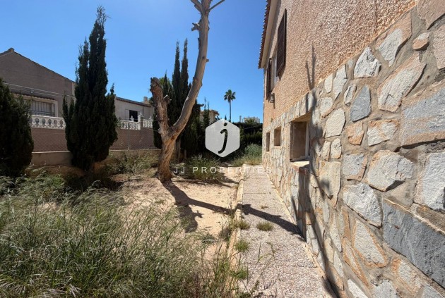 Aus zweiter Hand - Villa -
Torrevieja - Los Balcones - Los Altos del Edén