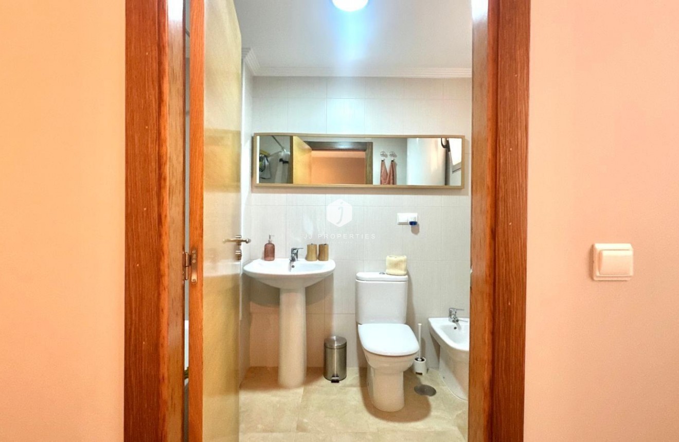 Segunda mano - Apartamento / piso -
Torrevieja - La Mata
