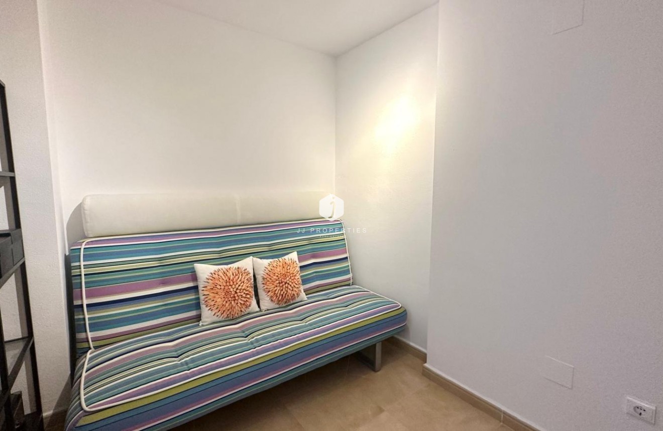 Segunda mano - Apartamento / piso -
Torrevieja - La Mata
