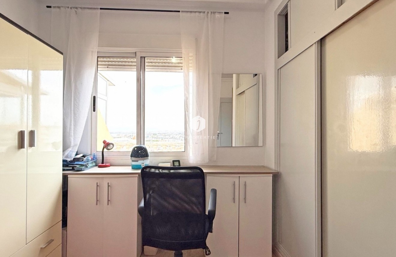 Resale - Apartment / flat -
Torrevieja - Costa Blanca