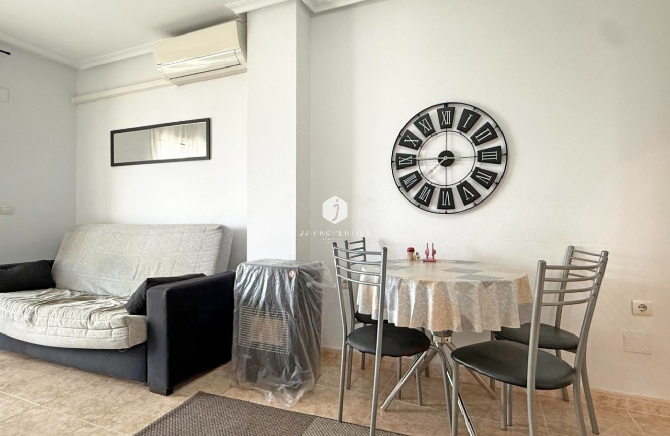 Resale - Apartment / flat -
Torrevieja - Costa Blanca