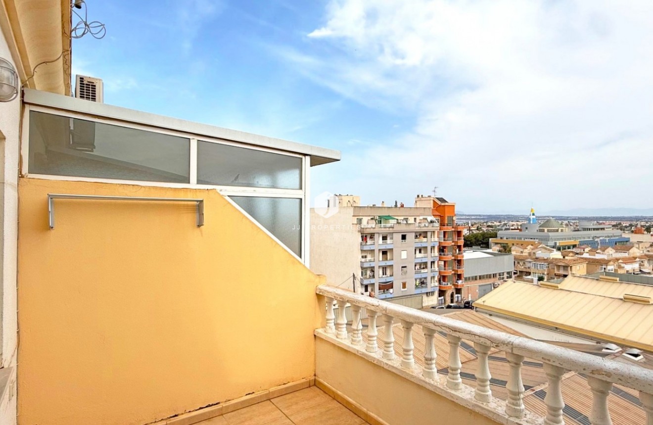 Resale - Apartment / flat -
Torrevieja - Costa Blanca
