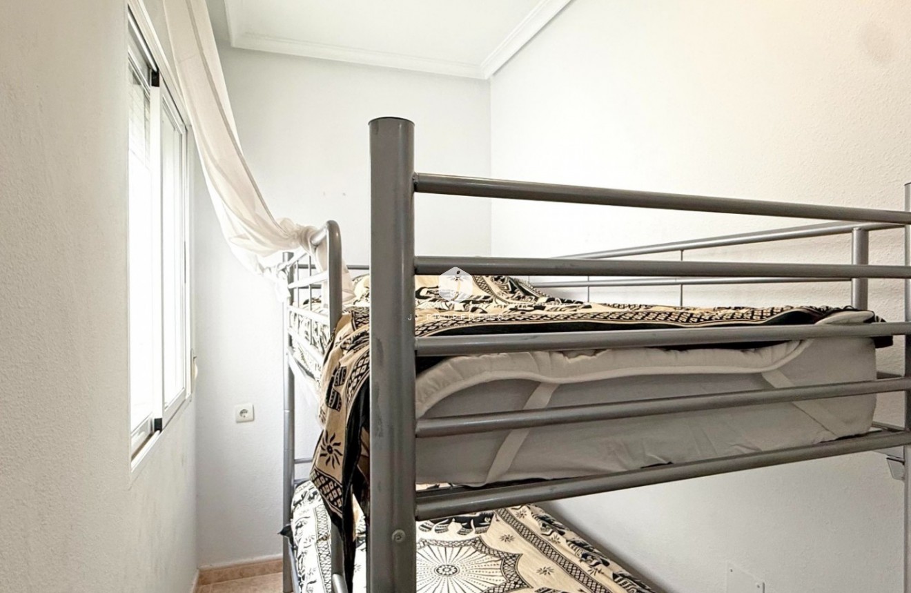 Resale - Apartment / flat -
Torrevieja - Costa Blanca