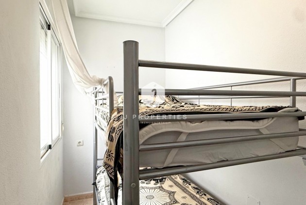 Resale - Apartment / flat -
Torrevieja - Costa Blanca