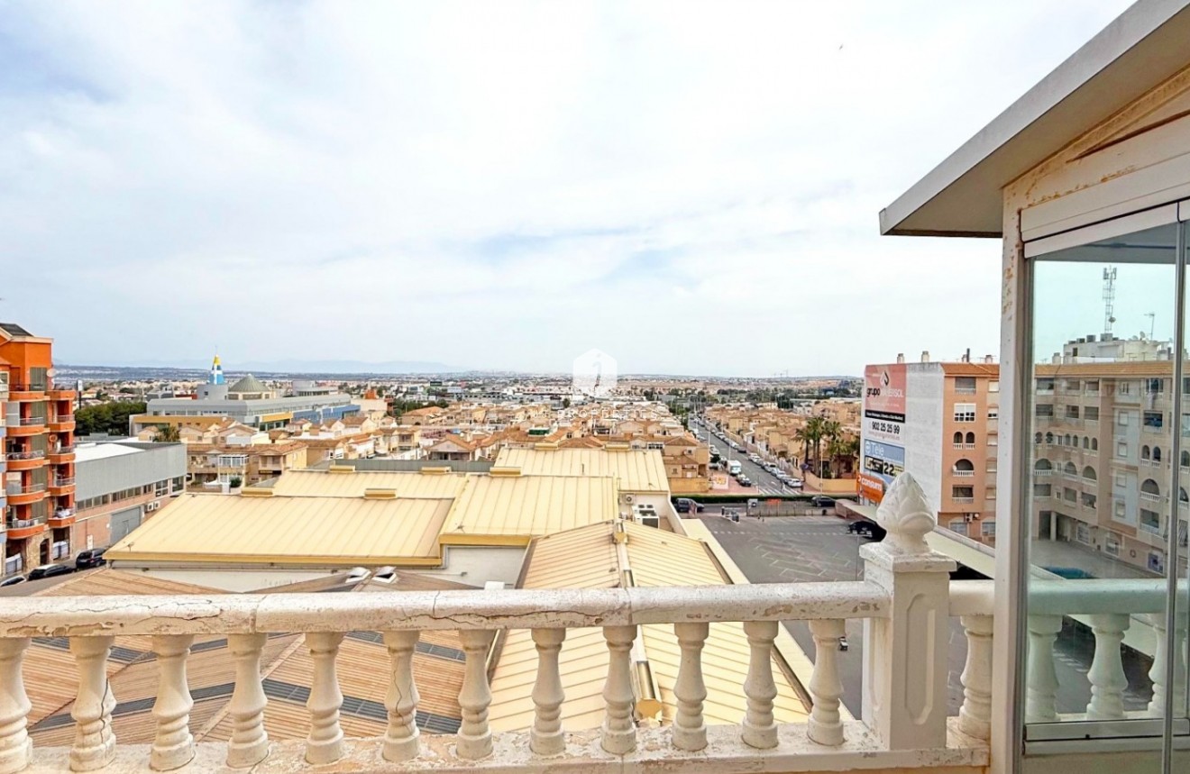 Resale - Apartment / flat -
Torrevieja - Costa Blanca