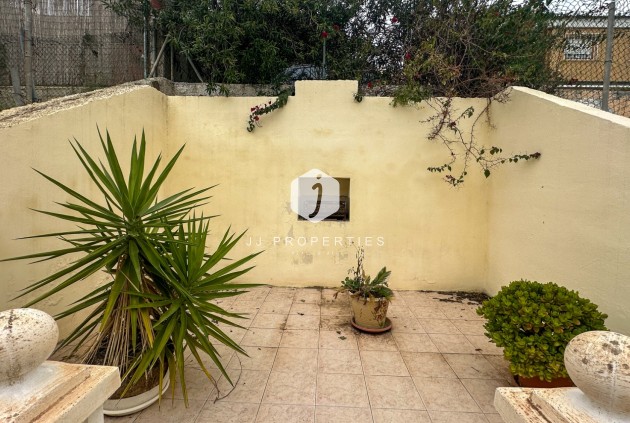 Aus zweiter Hand - Chalet -
Torrevieja - Costa Blanca
