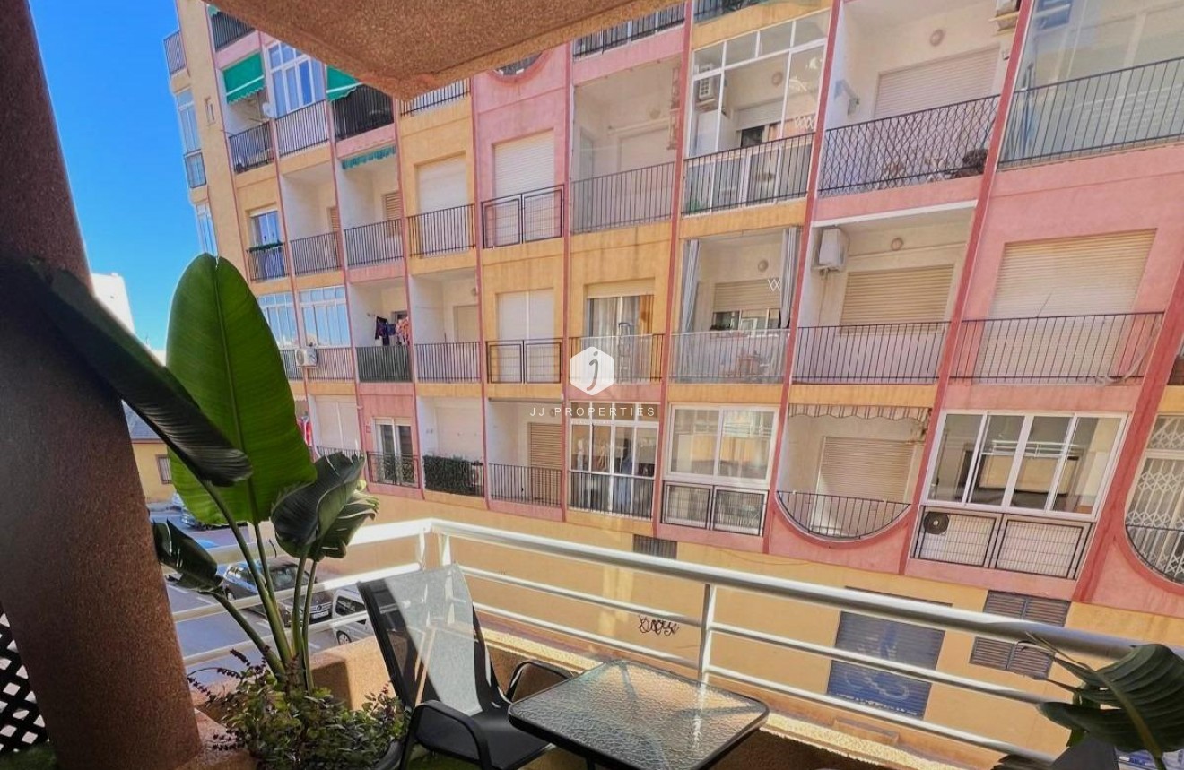 Aus zweiter Hand - Wohnung -
Torrevieja - Curva Del Palangre