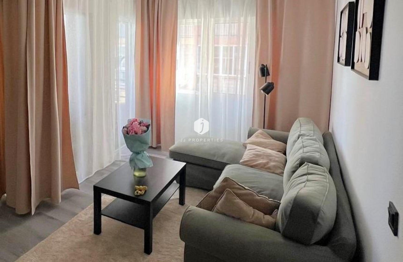 Aus zweiter Hand - Wohnung -
Torrevieja - Curva Del Palangre