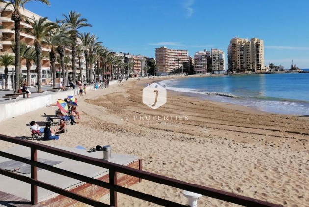 Aus zweiter Hand - Wohnung -
Torrevieja - Curva Del Palangre