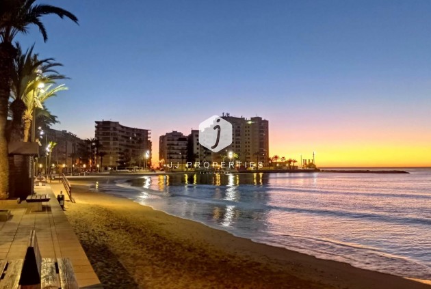 Aus zweiter Hand - Wohnung -
Torrevieja - Curva Del Palangre