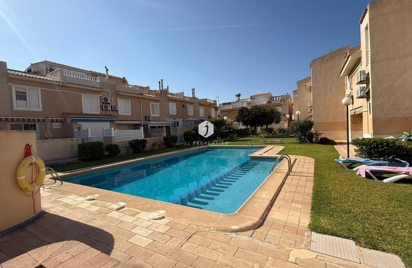 Resale - Duplex -
Torrevieja - Los Frutales
