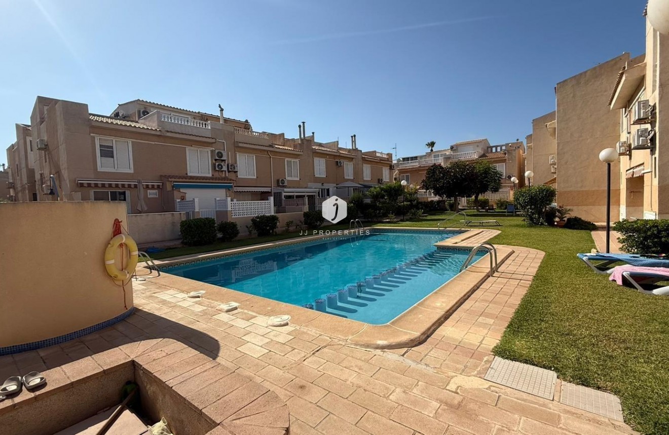 Resale - Duplex -
Torrevieja - Los Frutales