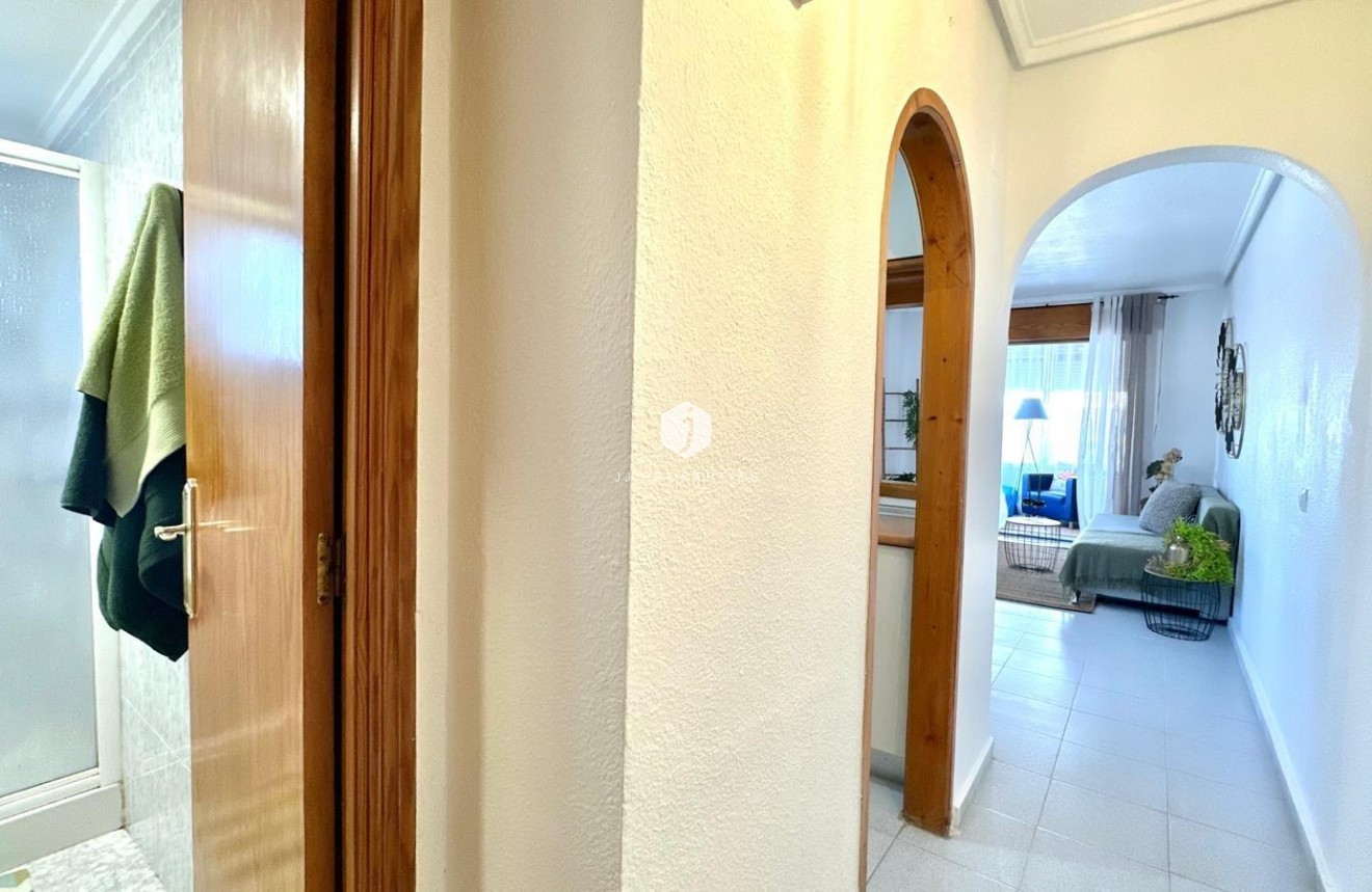 Aus zweiter Hand - Wohnung -
Torrevieja - La Siesta - El Salado - Torreta
