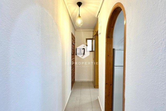 Aus zweiter Hand - Wohnung -
Torrevieja - La Siesta - El Salado - Torreta