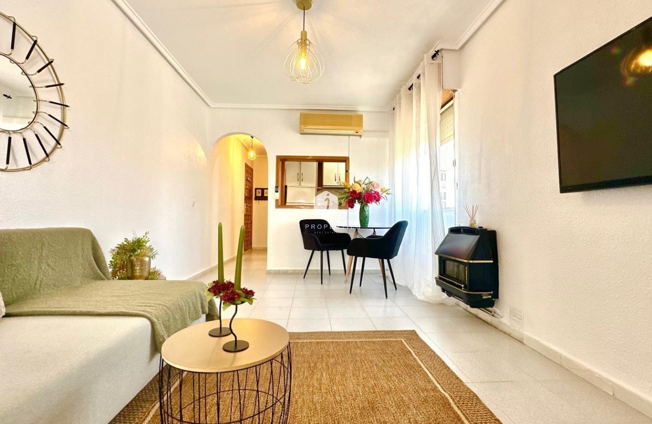 Aus zweiter Hand - Wohnung -
Torrevieja - La Siesta - El Salado - Torreta
