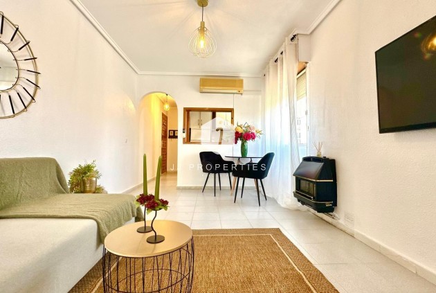 Aus zweiter Hand - Wohnung -
Torrevieja - La Siesta - El Salado - Torreta