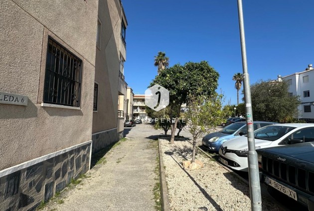 Aus zweiter Hand - Wohnung -
Torrevieja - La Siesta - El Salado - Torreta