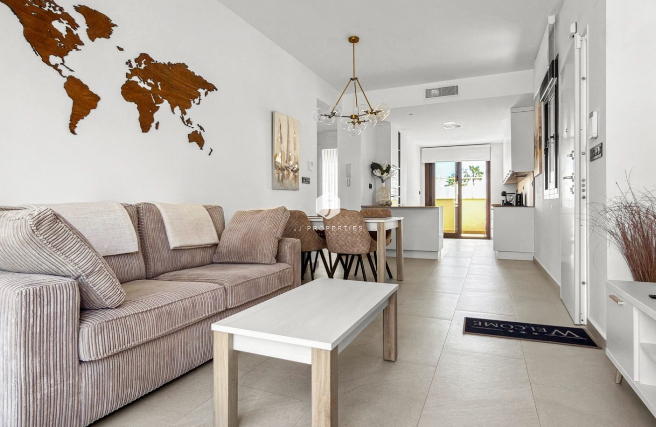 Resale - Apartment / flat -
Torrevieja - Costa Blanca