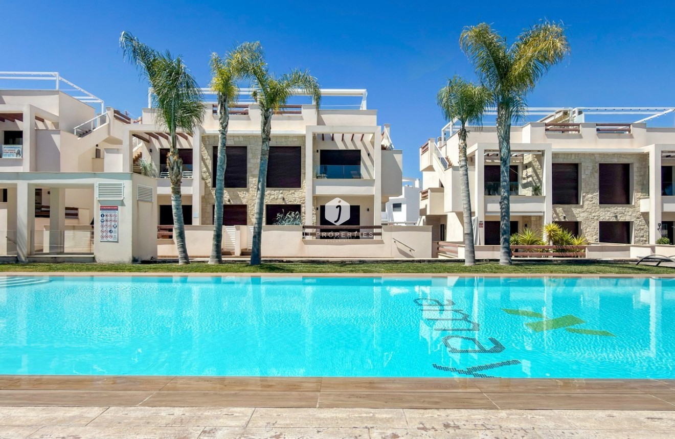 Resale - Apartment / flat -
Torrevieja - Costa Blanca