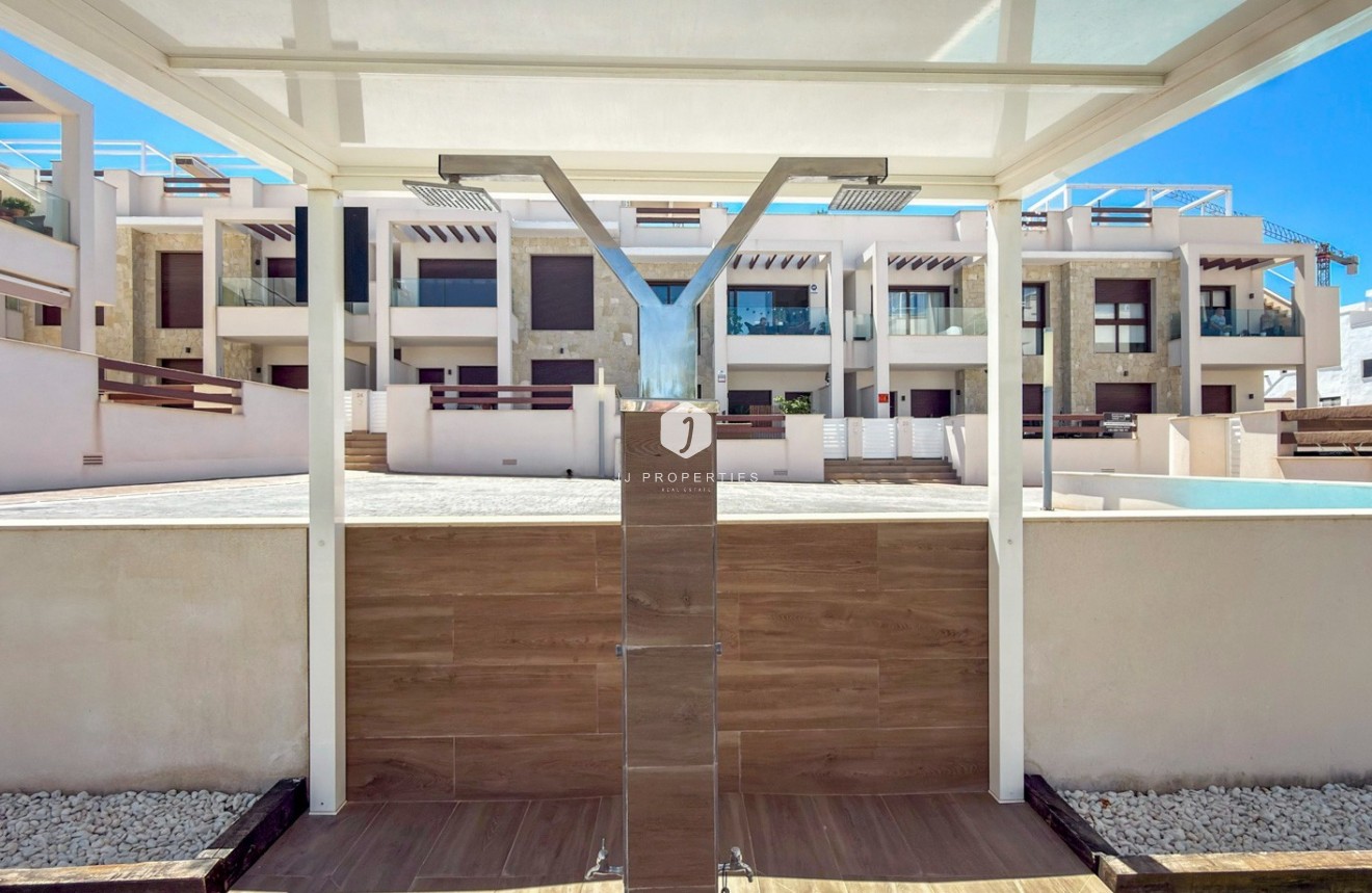 Resale - Apartment / flat -
Torrevieja - Costa Blanca
