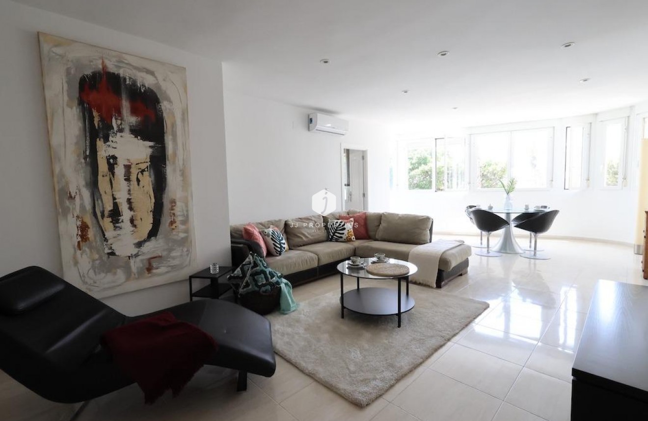 Tweedehands - Appartement / flat -
Torrevieja - Costa Blanca