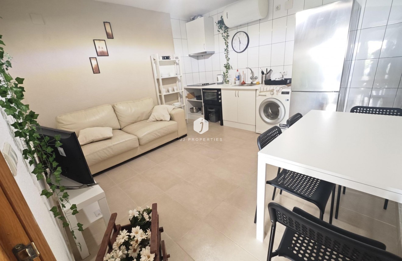 Aus zweiter Hand - Bungalow -
Torrevieja - Playa del Cura