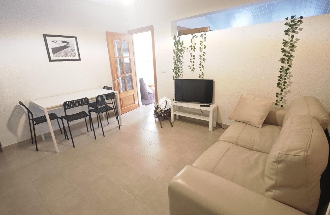 Aus zweiter Hand - Bungalow -
Torrevieja - Playa del Cura