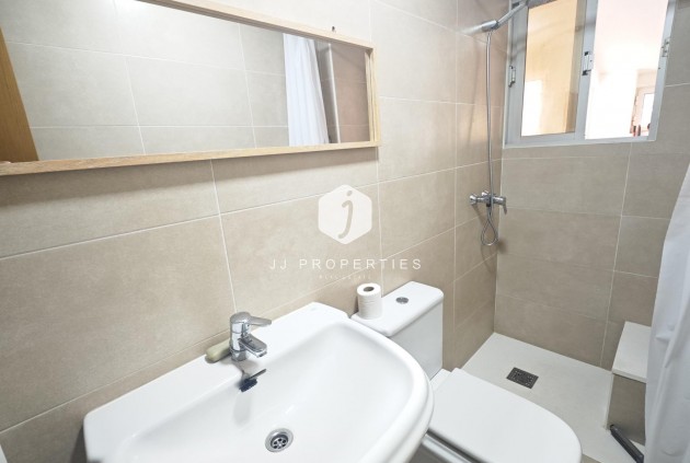 Aus zweiter Hand - Bungalow -
Torrevieja - Playa del Cura