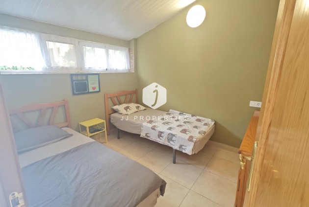 Aus zweiter Hand - Bungalow -
Torrevieja - Playa del Cura