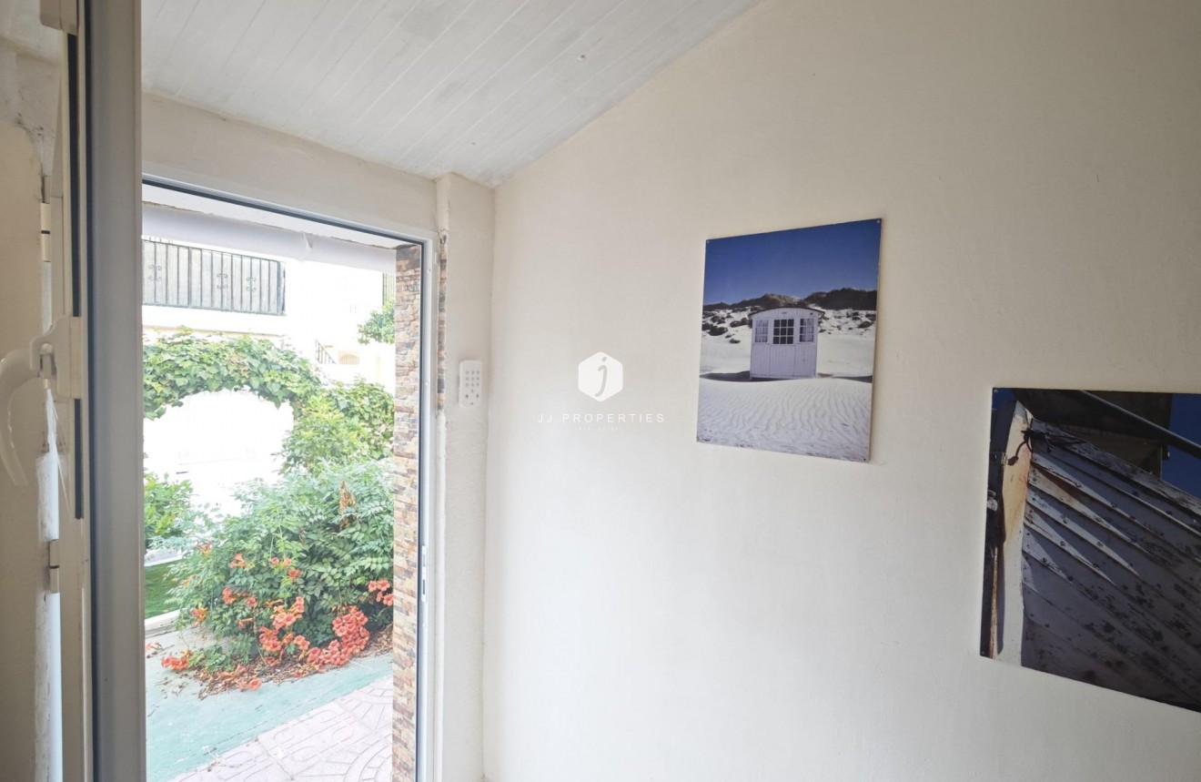 Aus zweiter Hand - Bungalow -
Torrevieja - Playa del Cura