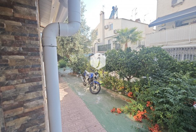 Aus zweiter Hand - Bungalow -
Torrevieja - Playa del Cura