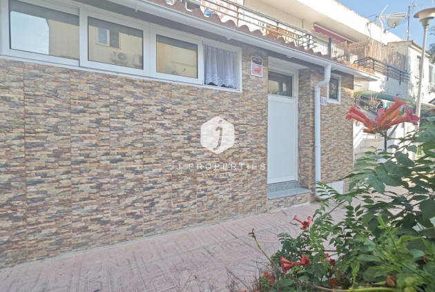 Aus zweiter Hand - Bungalow -
Torrevieja - Playa del Cura