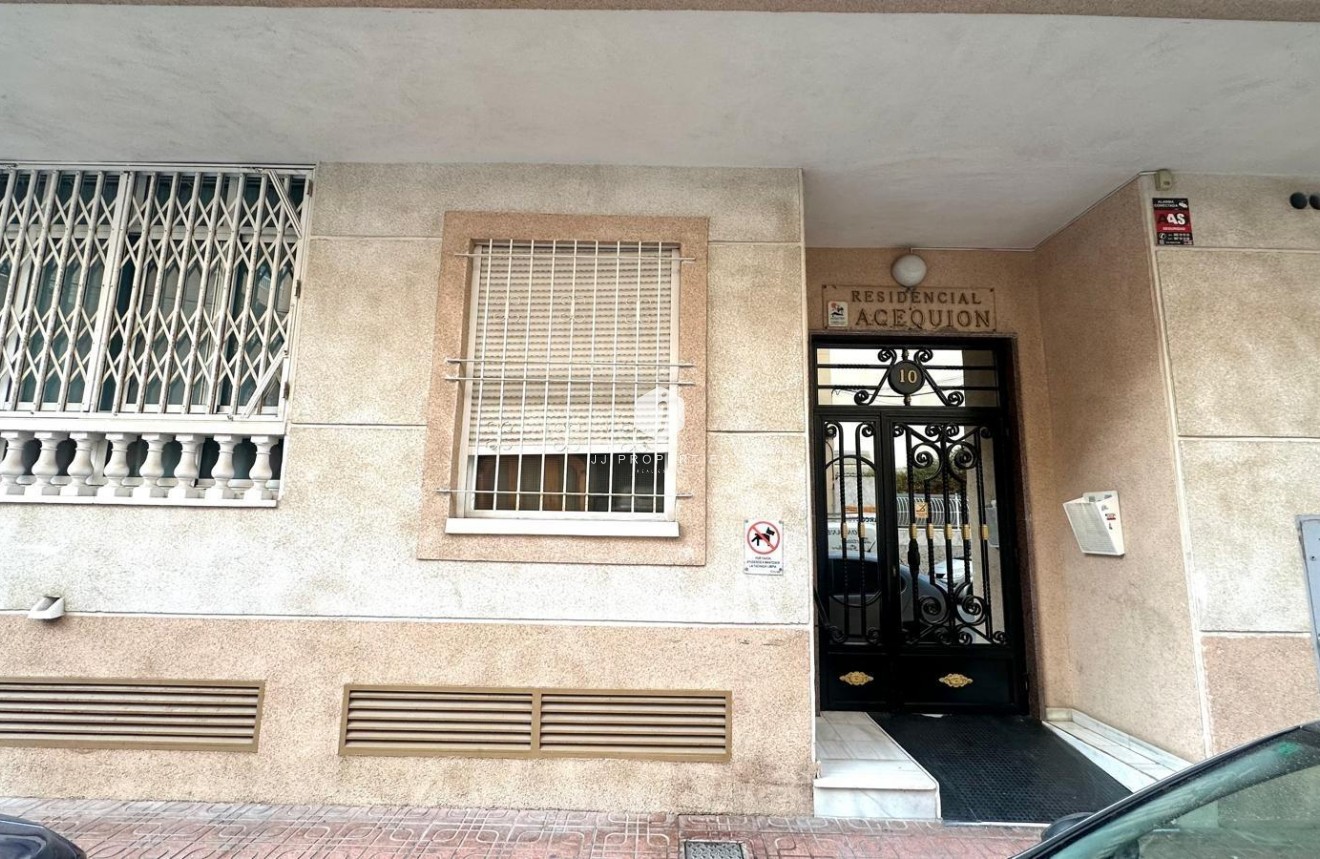 Resale - Apartment / flat -
Torrevieja - Acequion