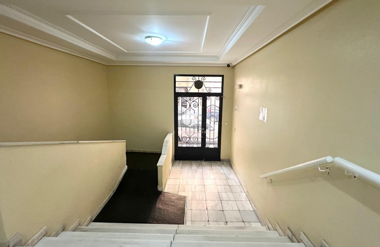 Resale - Apartment / flat -
Torrevieja - Acequion